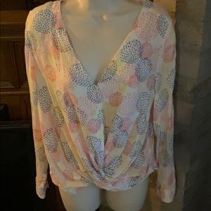 a.n.a blouse. Tie front detail, longer in back.